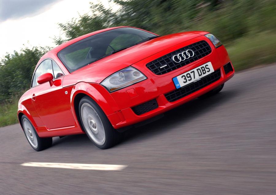  Audi TT Coupe (8N) 2003 года  (фото 4 из 31)